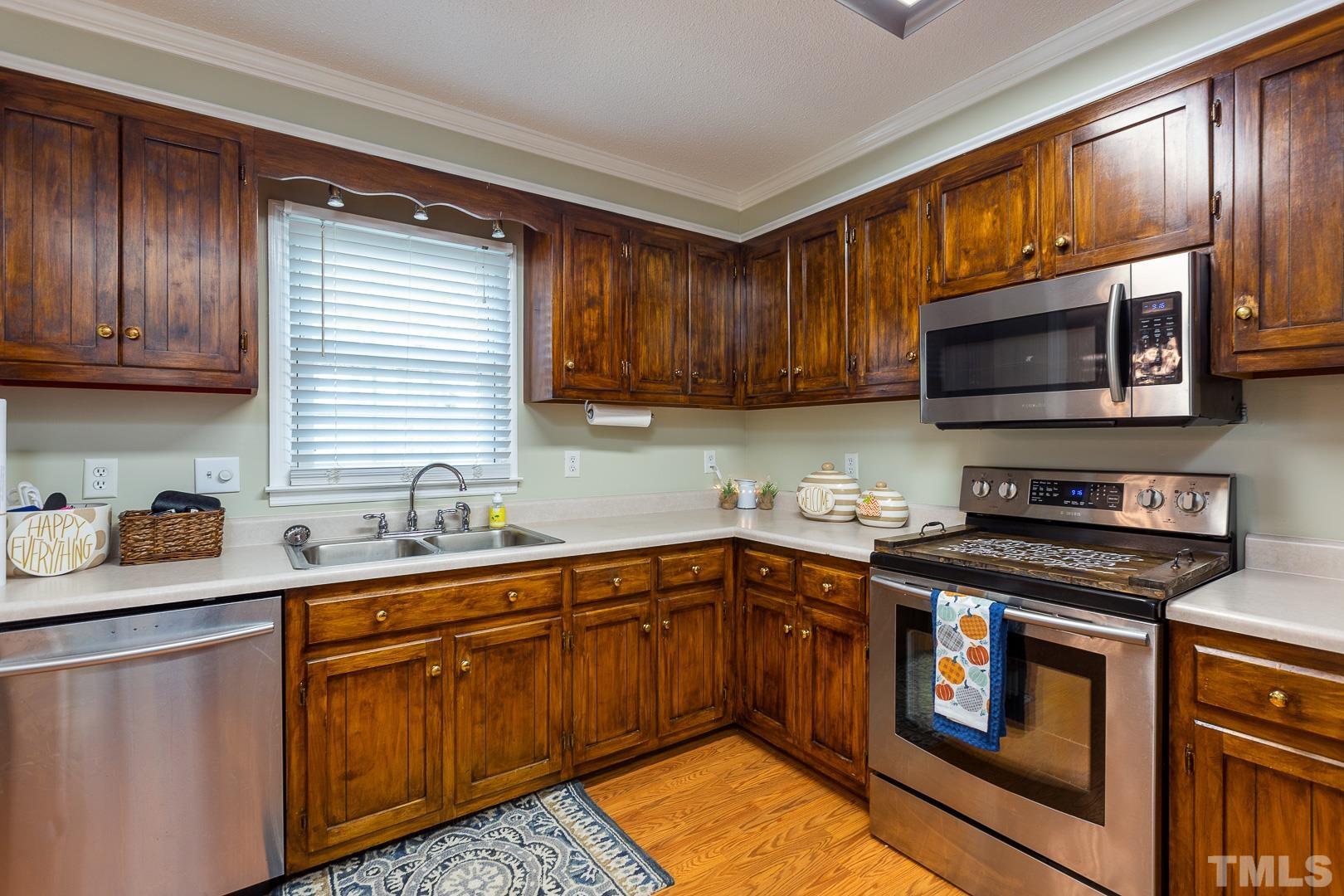 515 Lassiter Road Newton Grove, NC 28366 - Photo 14 of 29