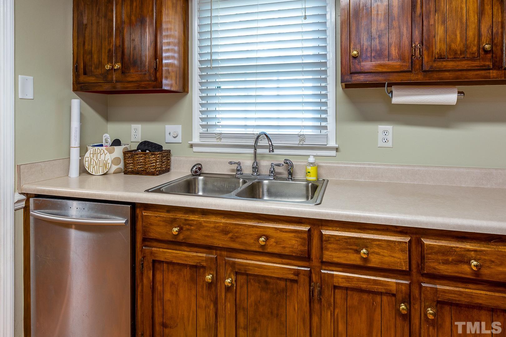 515 Lassiter Road Newton Grove, NC 28366 - Photo 16 of 29