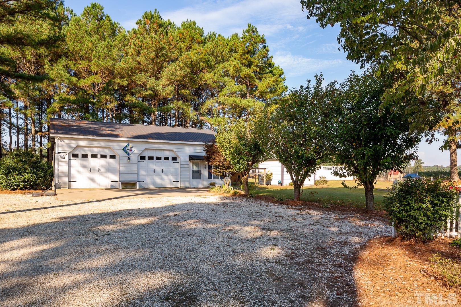 515 Lassiter Road Newton Grove, NC 28366 - Photo 26 of 29
