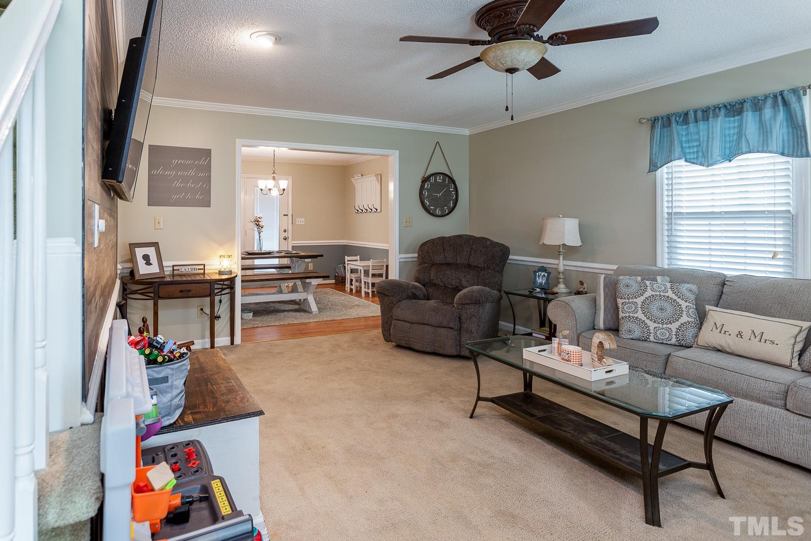 515 Lassiter Road Newton Grove, NC 28366 - Photo 5 of 29