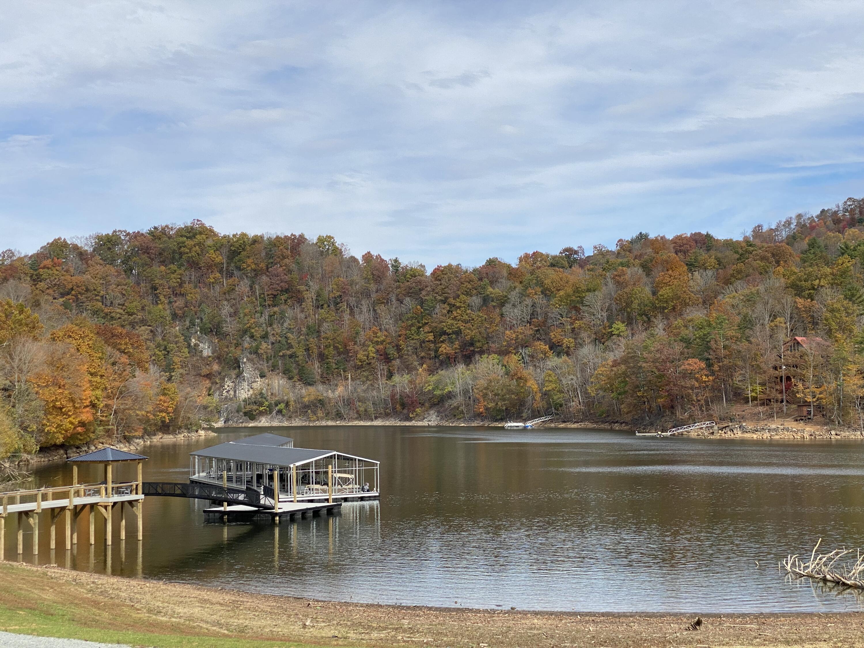 22 West Of Dry Hill Road, Unit 22 Butler, TN 37640 - Photo 15 of 24 0B469D64-A7B9-4035-9398-566736ED99B8