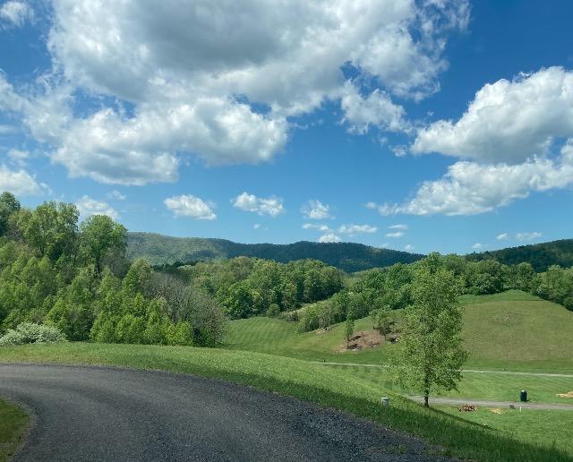 22 West Of Dry Hill Road, Unit 22 Butler, TN 37640 - Photo 5 of 24 8B763B19-2BFC-4319-B93A-B7D0BC259587