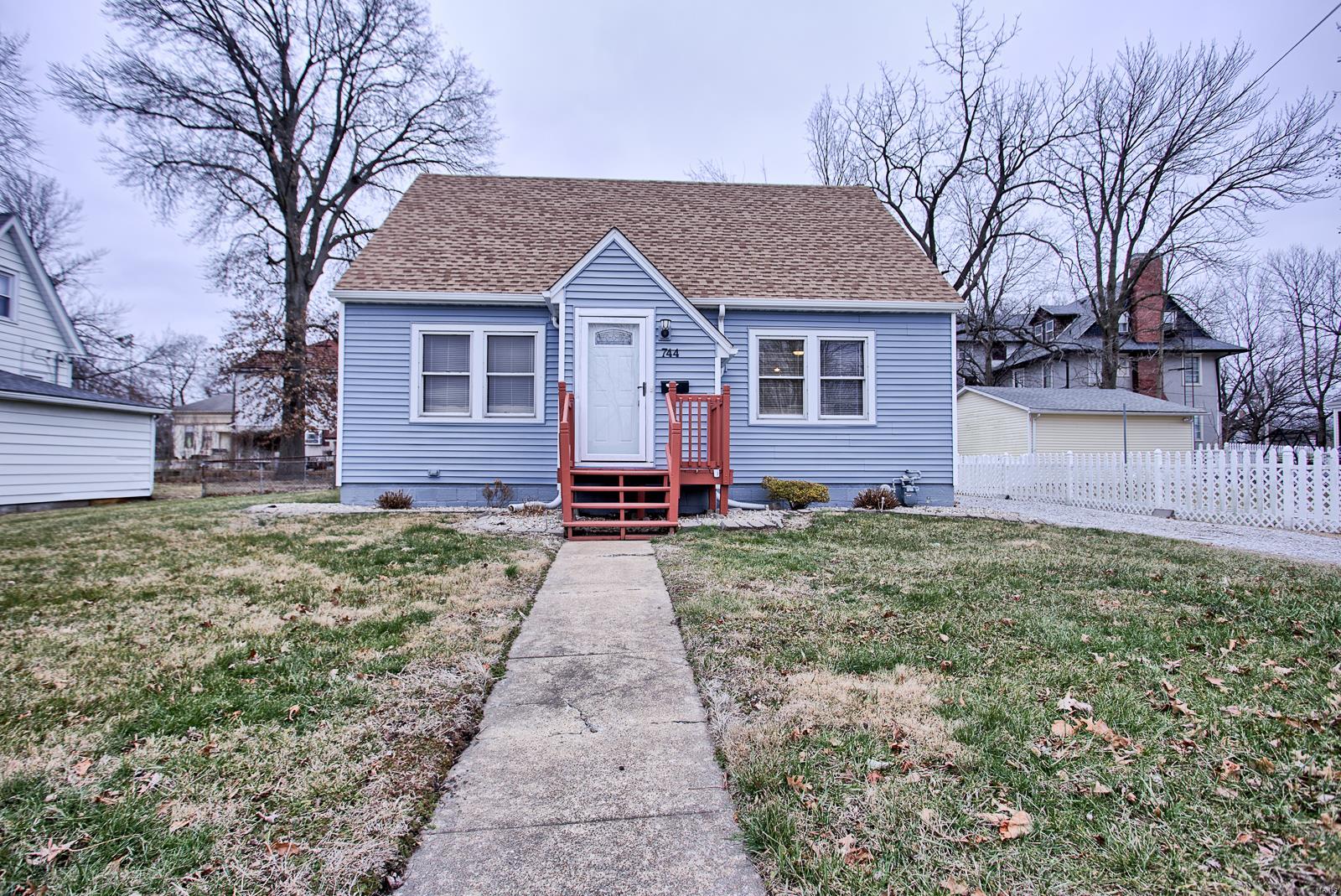 744 Troy Road Edwardsville, IL 62025 - Photo 1 of 26 Gallery Image 1