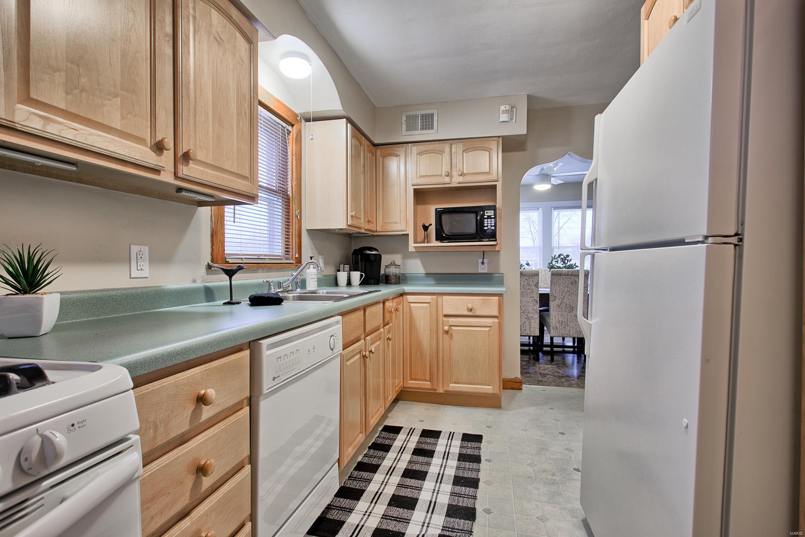 744 Troy Road Edwardsville, IL 62025 - Photo 15 of 26 Gallery Image 15