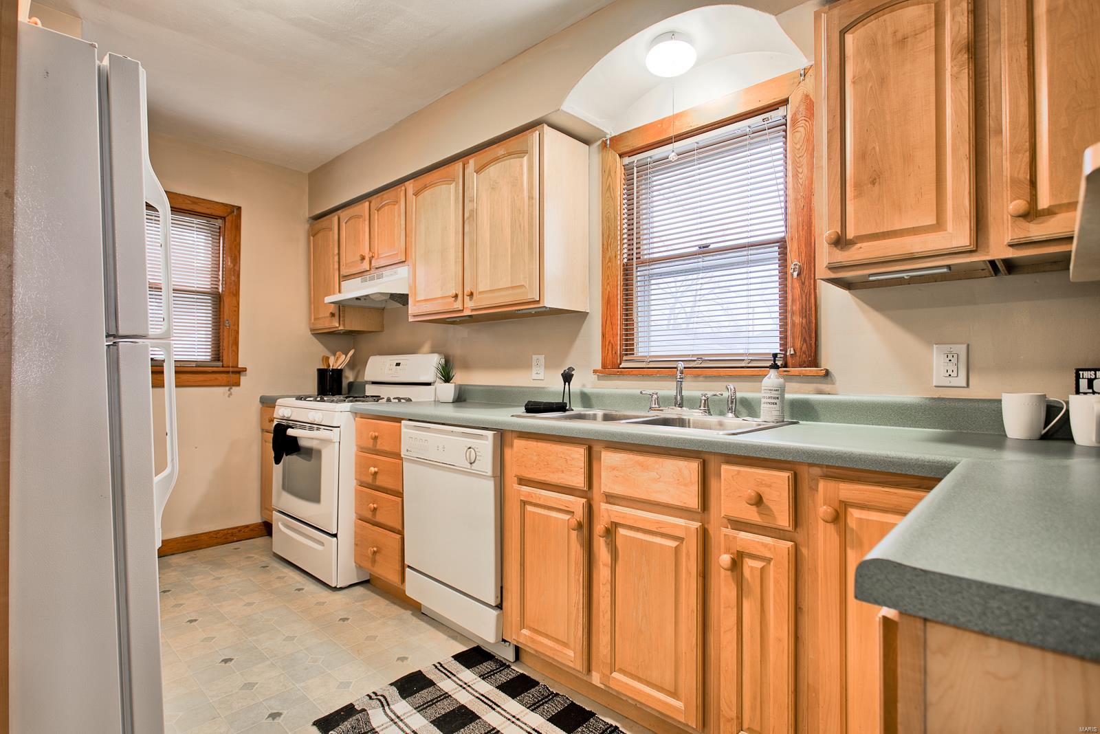 744 Troy Road Edwardsville, IL 62025 - Photo 4 of 26 Gallery Image 4