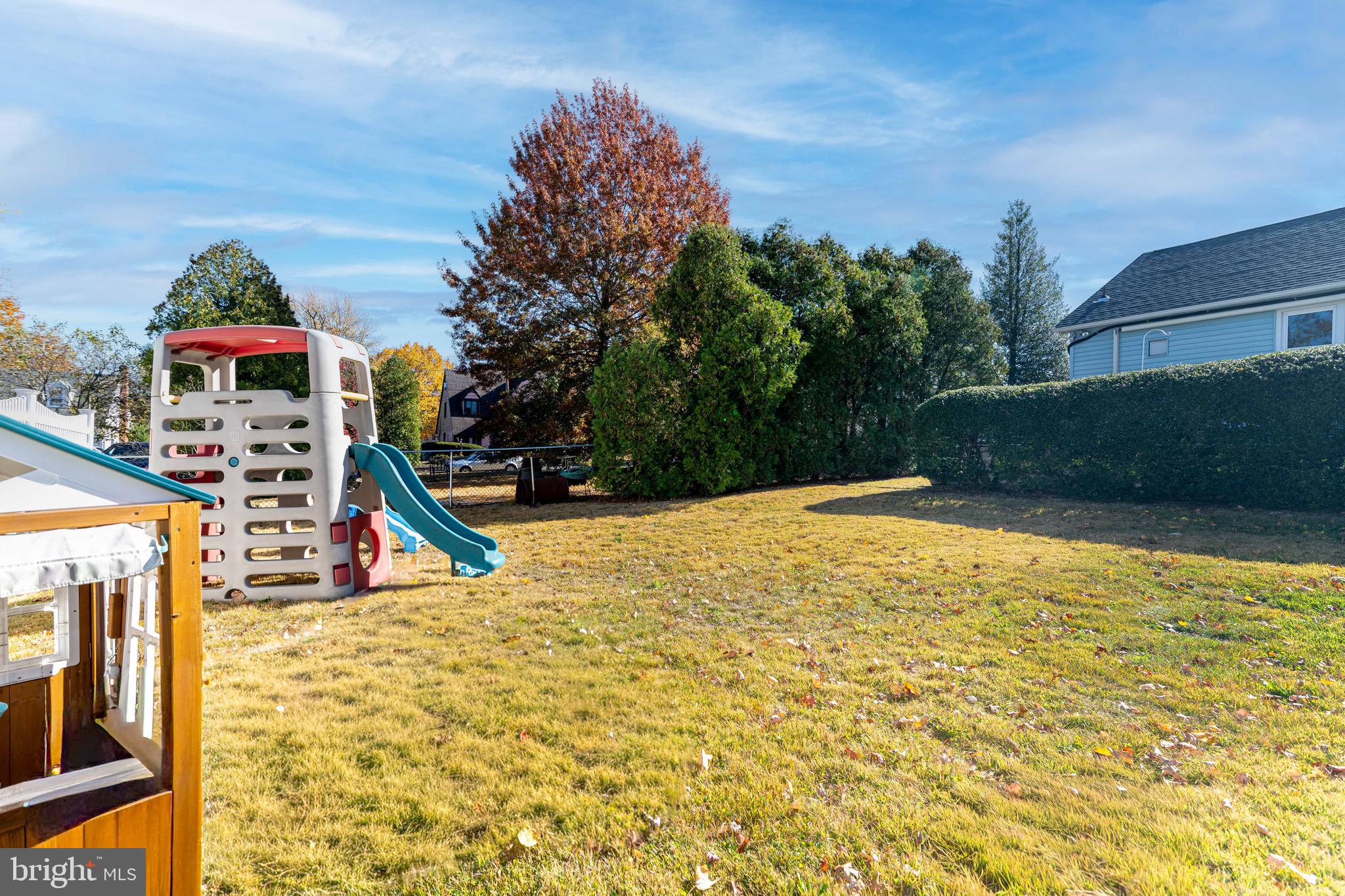 340 High Street Woodbury, NJ 08096 - Photo 12 of 14 a view of swimming pool with an outdoor seating