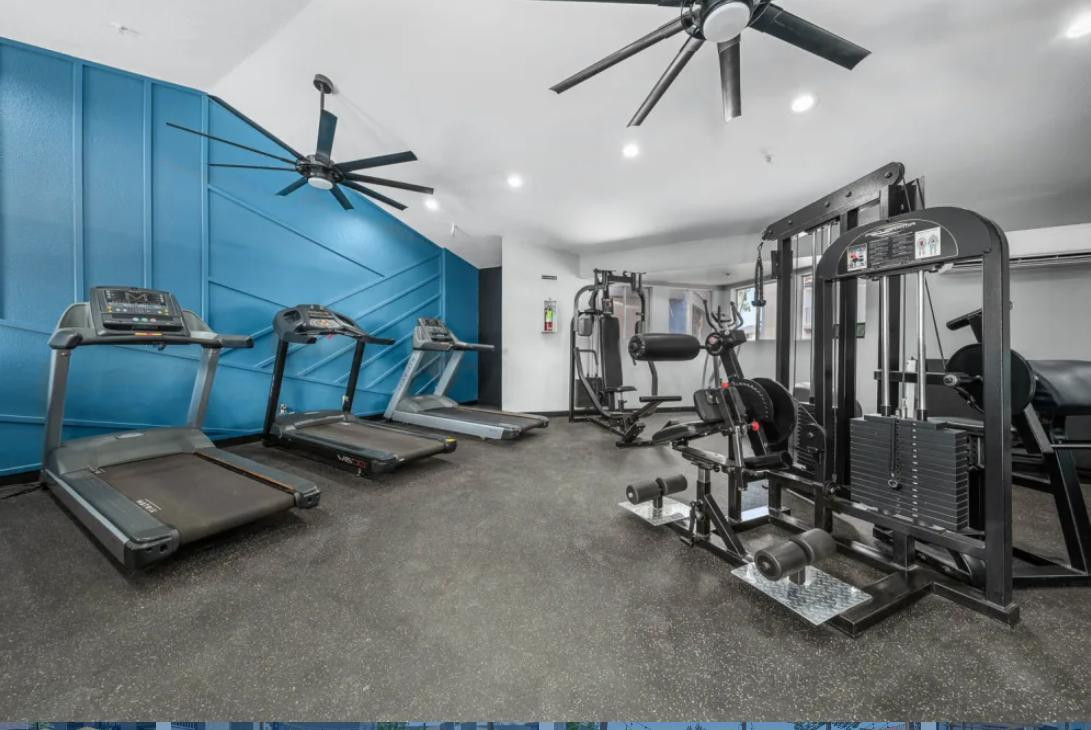 5959 West Greenway Road, Unit 2 Glendale, AZ 85306 - Photo 12 of 16 Photo #13