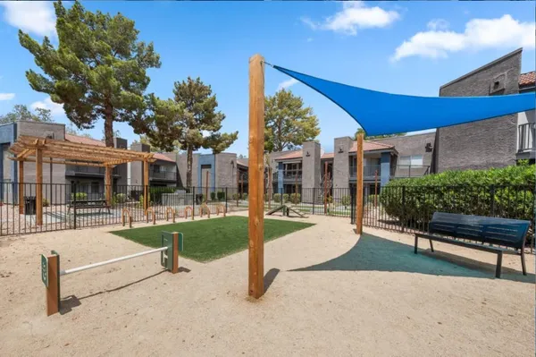 $1,495 | 5959 West Greenway Road, Unit 2, Glendale, AZ 85306