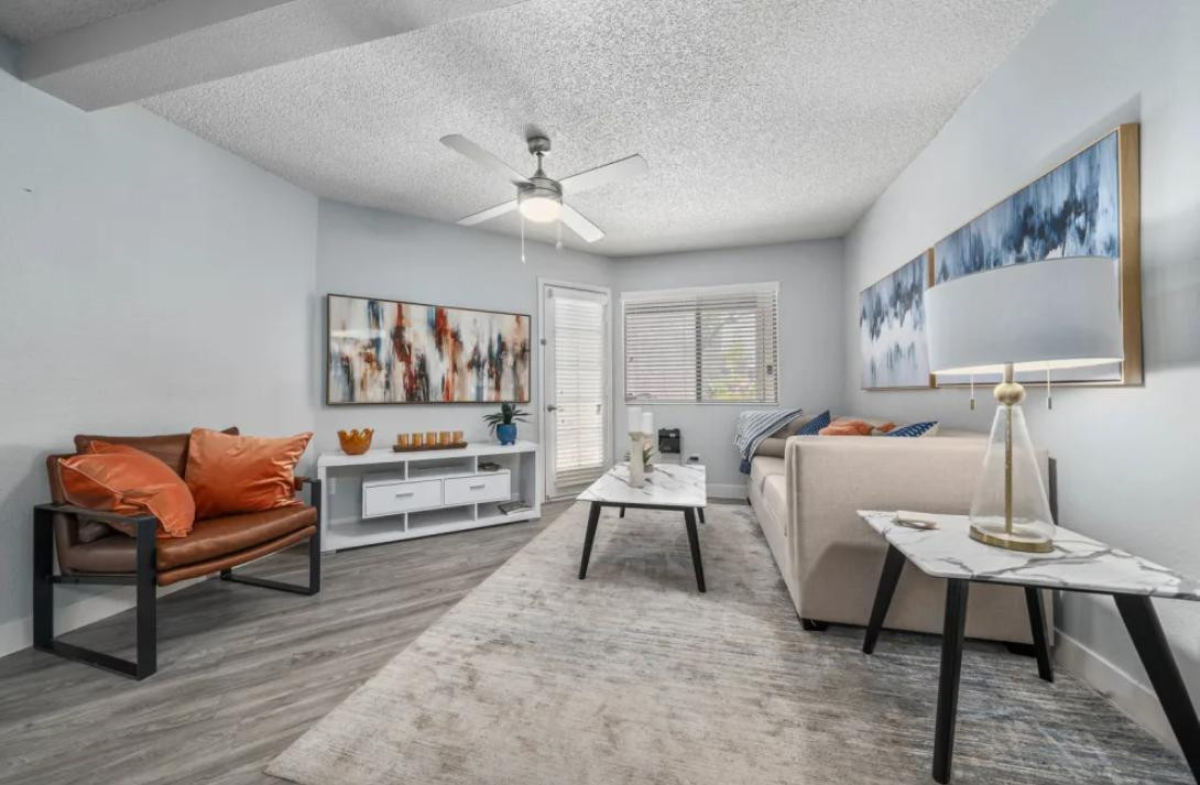 5959 West Greenway Road, Unit 2 Glendale, AZ 85306 - Photo 2 of 16 Photo #2