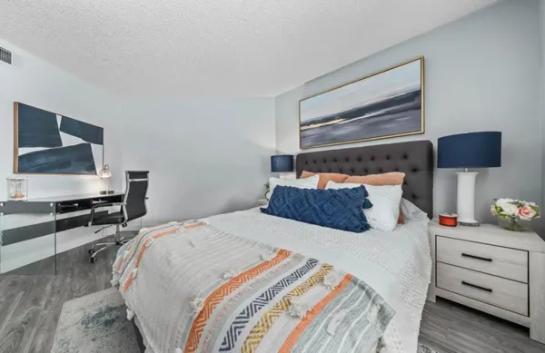 $1,495 | 5959 West Greenway Road, Unit 2, Glendale, AZ 85306
