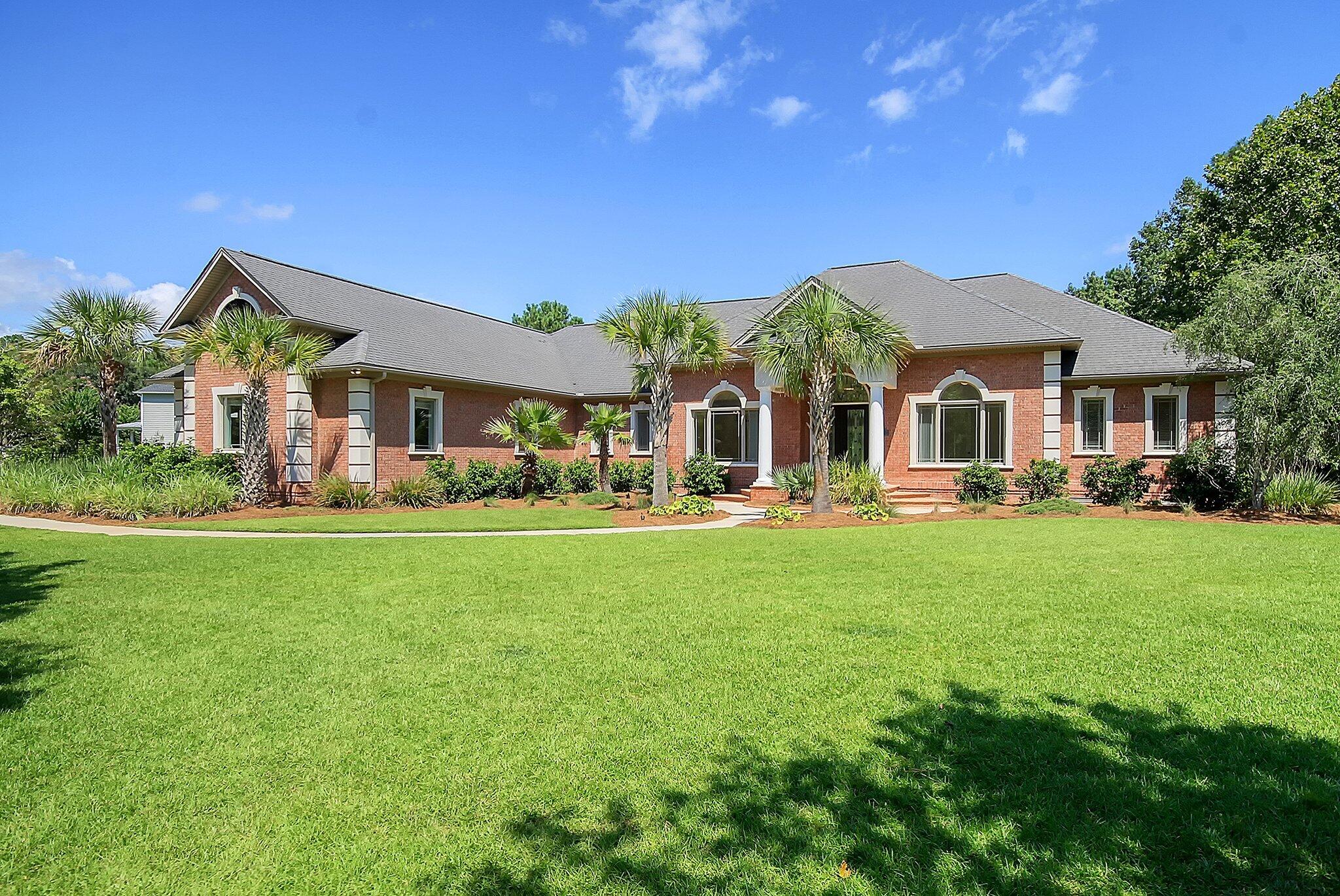 2154 Shell Ring Circle in Dunes West