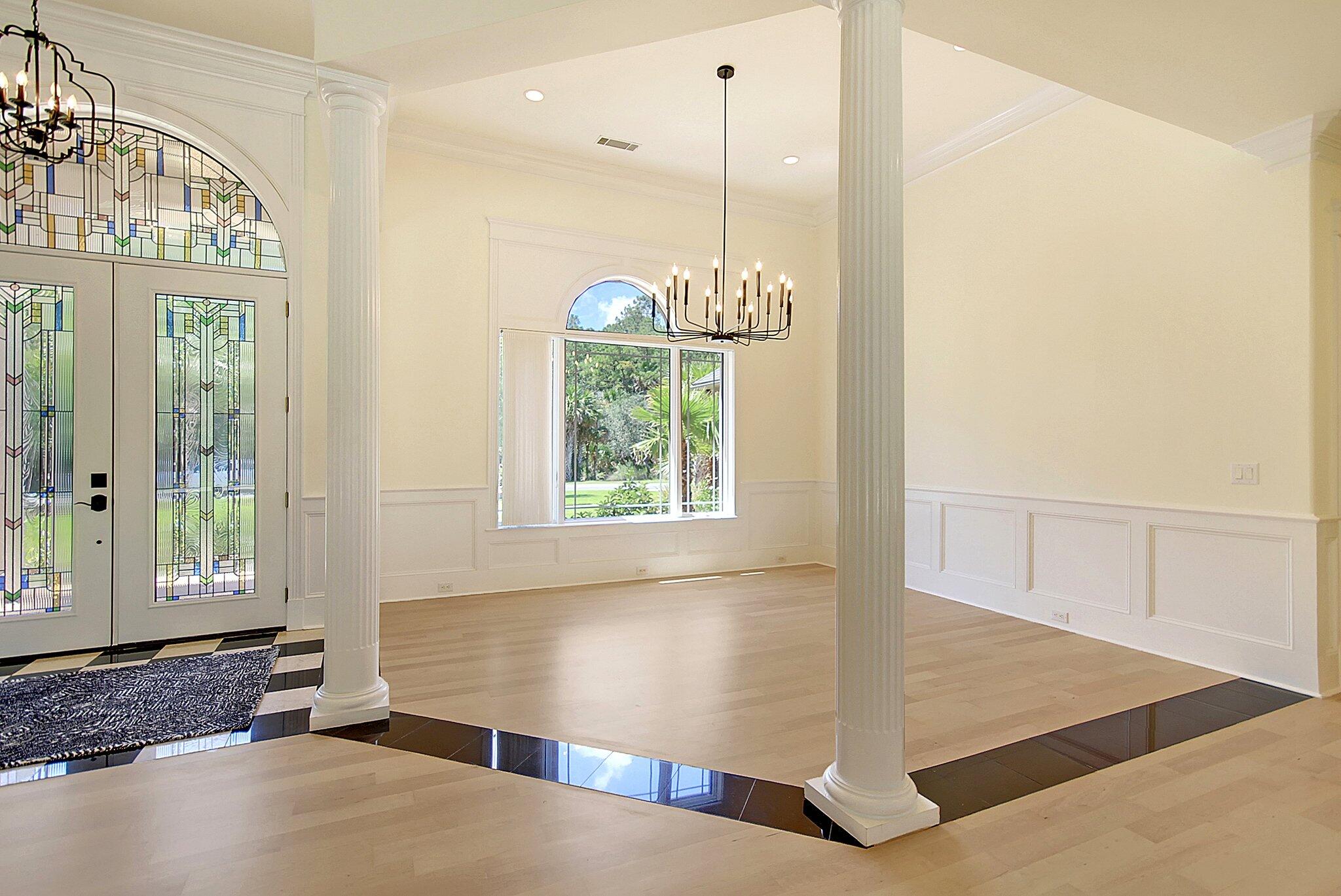 2154 Shell Ring Circle Mount Pleasant, SC 29466 - Photo 23 of 57 Dining Room
