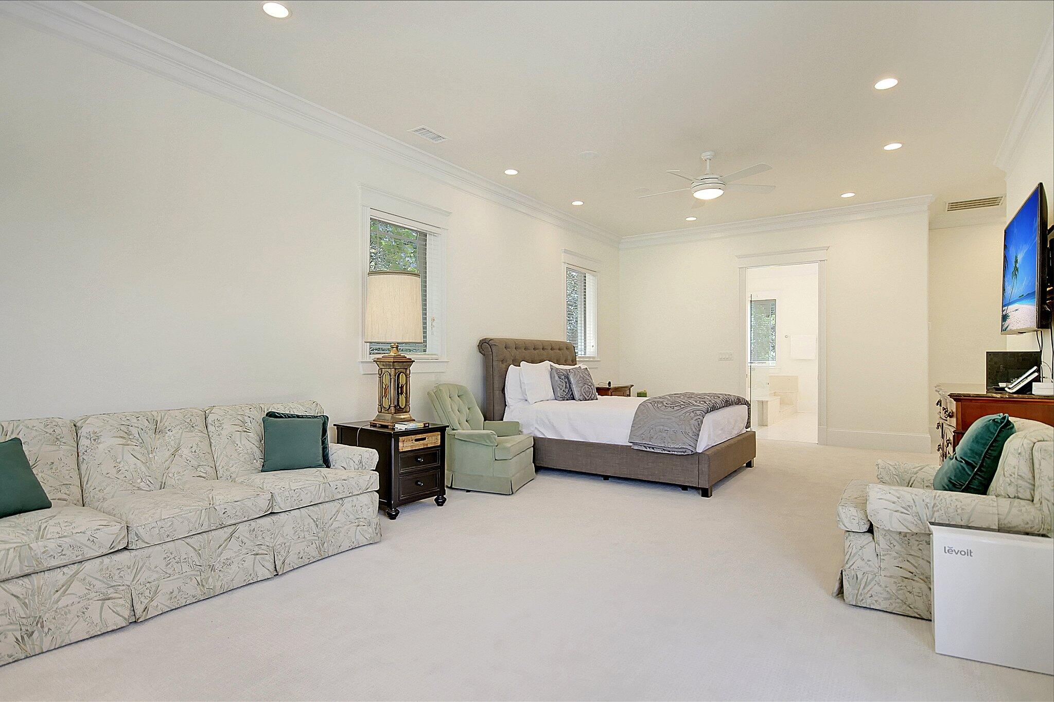 2154 Shell Ring Circle Mount Pleasant, SC 29466 - Photo 35 of 57 Large sitting area