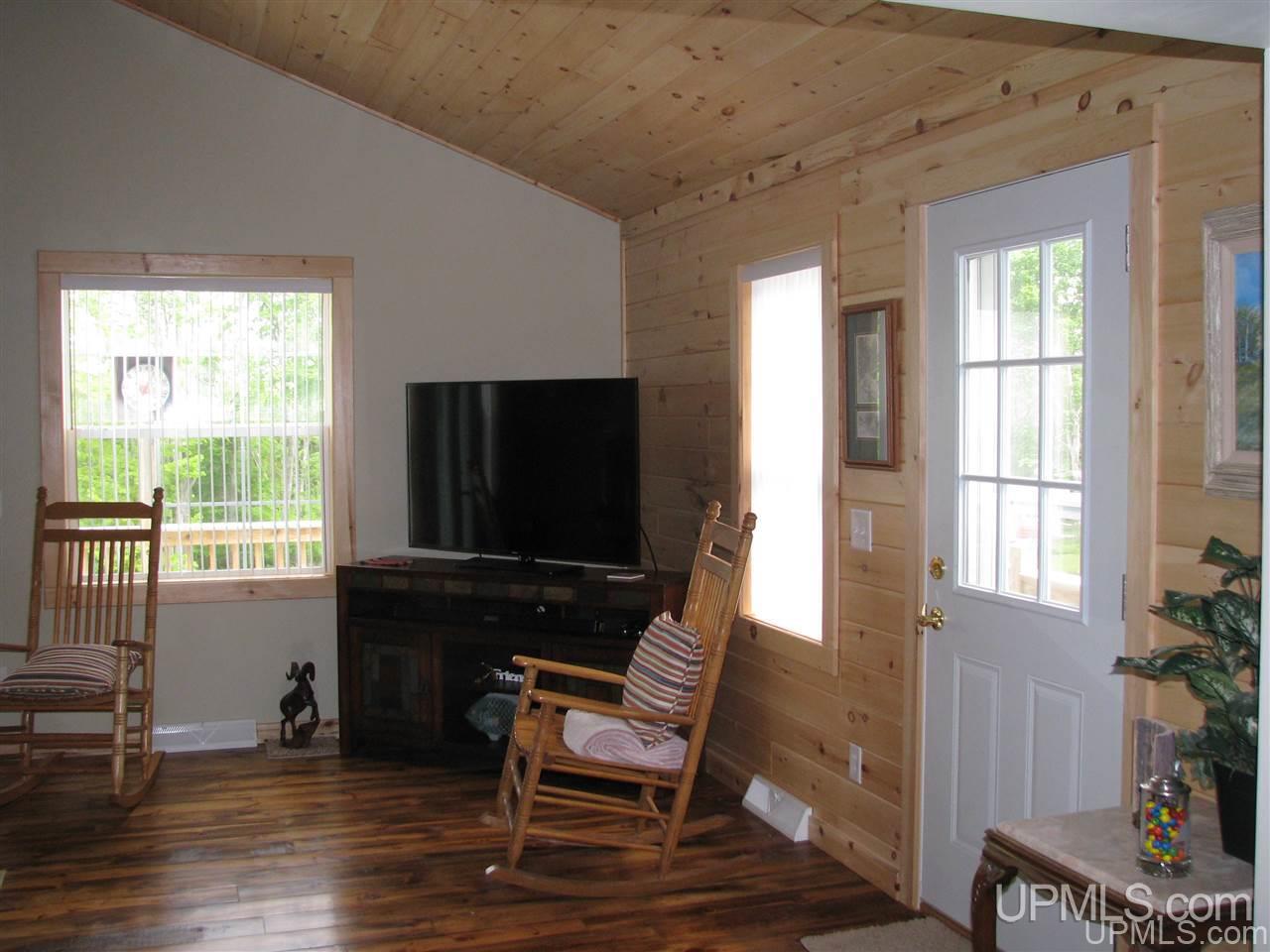 E-21652 West Ridge Road Grand Marais, MI 49839 - Photo 17 of 24 Gallery Image 17