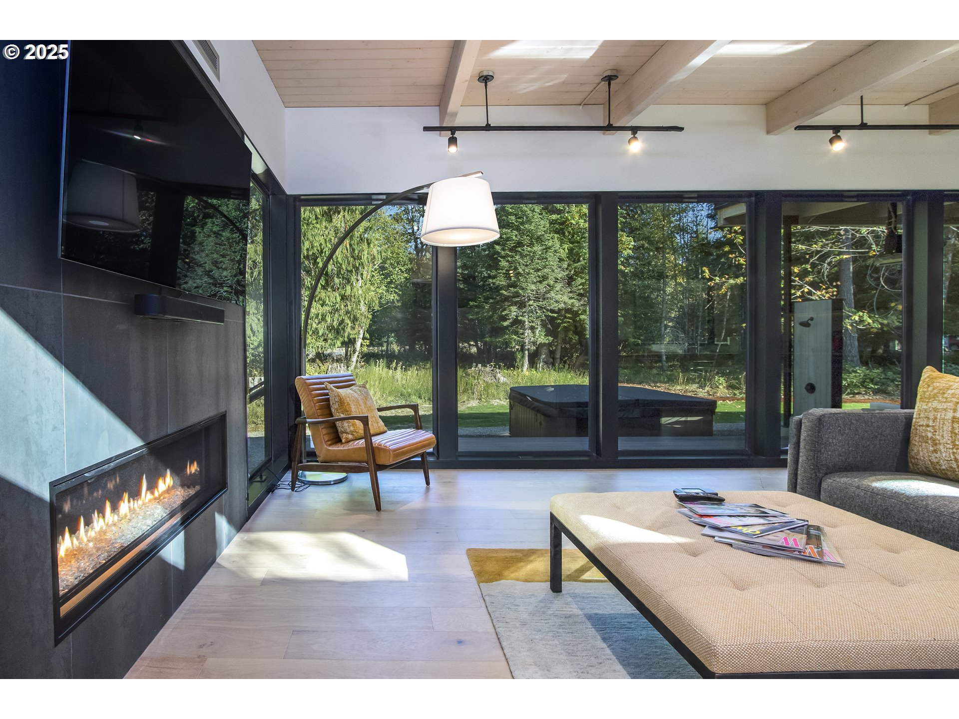 288 Baker Road Randle, WA 98377 - Photo 30 of 48 a living room with furniture and a large window