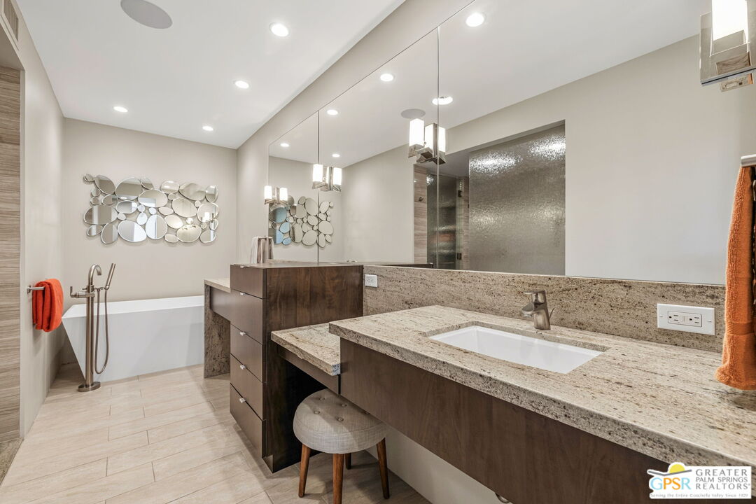 2420 Paseo Del Rey Palm Springs, CA 92264 - Photo 34 of 42