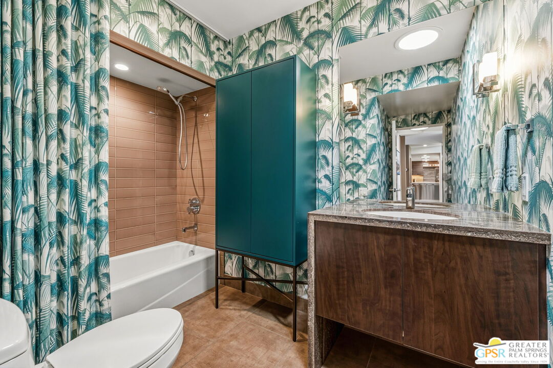 2420 Paseo Del Rey Palm Springs, CA 92264 - Photo 40 of 42