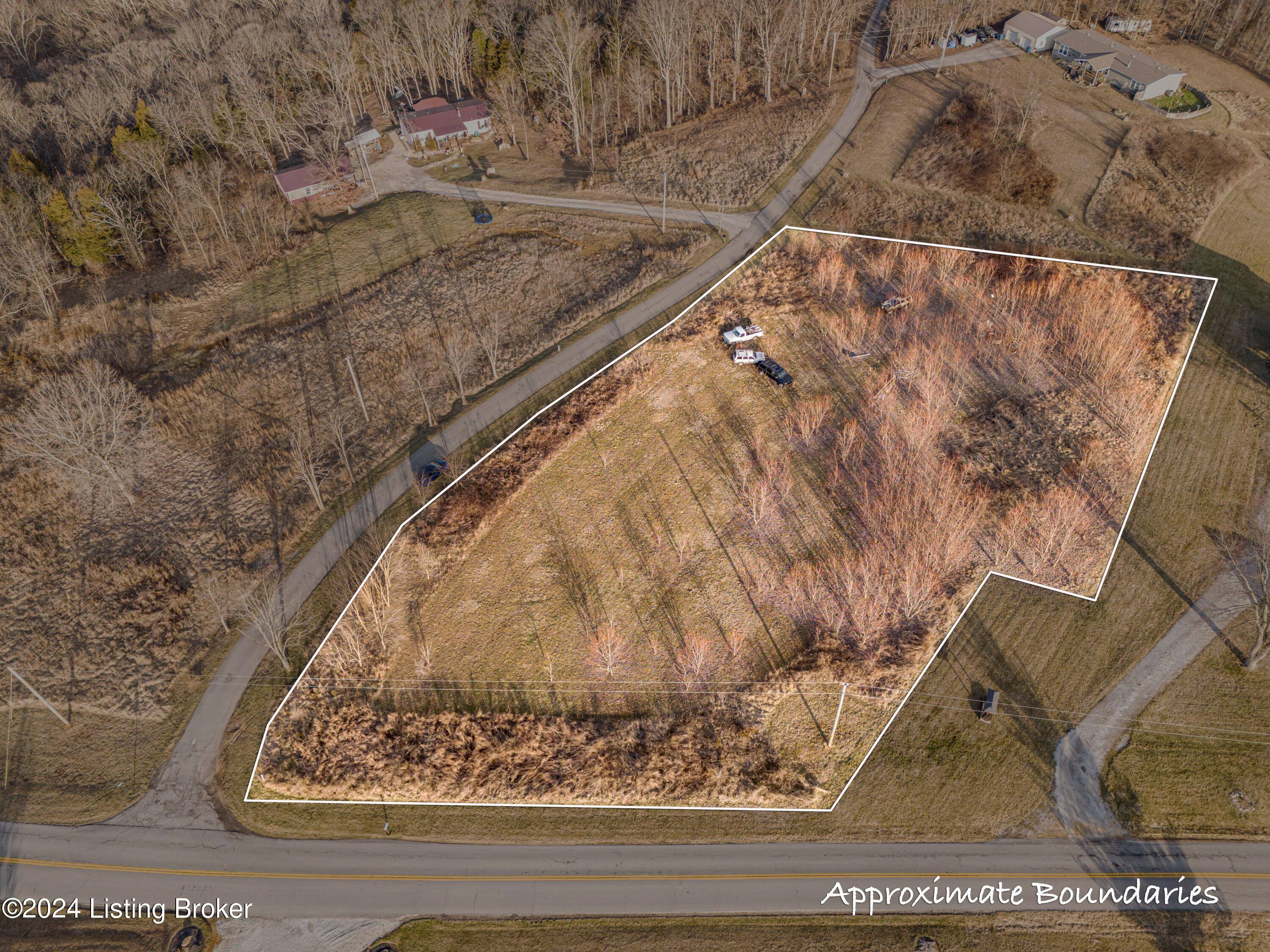 70 Toombs Road Bedford, KY 40006 - Photo 2 of 12 DJI_20230809093534_0502_D 1