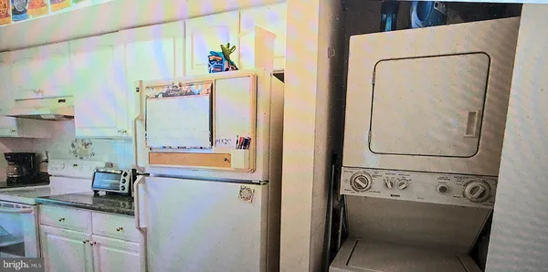 $1,800 | 414 Park Pl Drive, Cherry Hill, NJ 08002