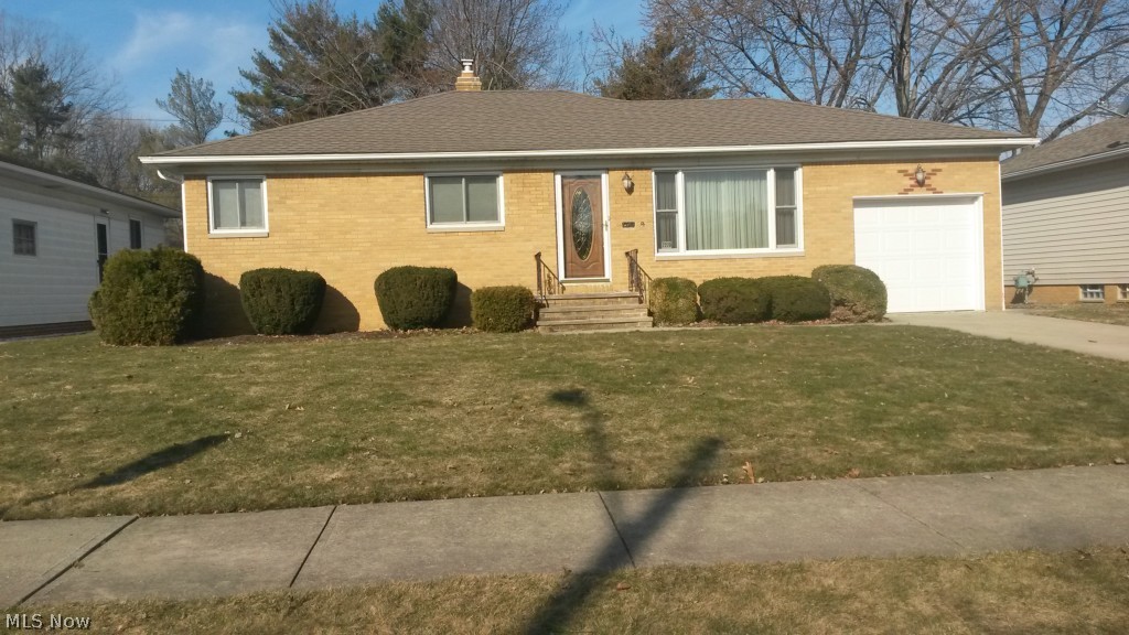7270 Maplewood Road Parma, OH 44130 - Photo 23 of 23 Another view of front of 7270 Maplewood Road, Parma, OH 44130