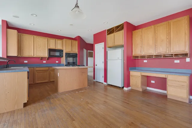 $324,900 | 2440 Chopin Lane, Woodstock, IL 60098