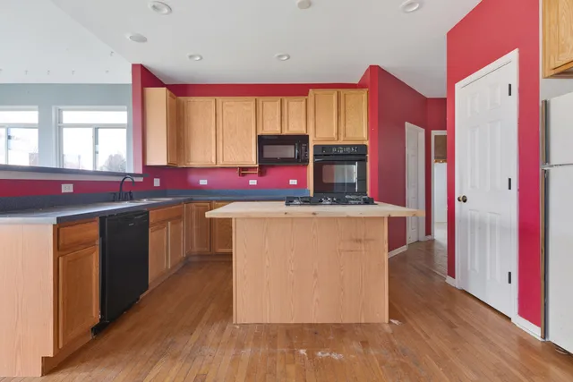 $324,900 | 2440 Chopin Lane, Woodstock, IL 60098