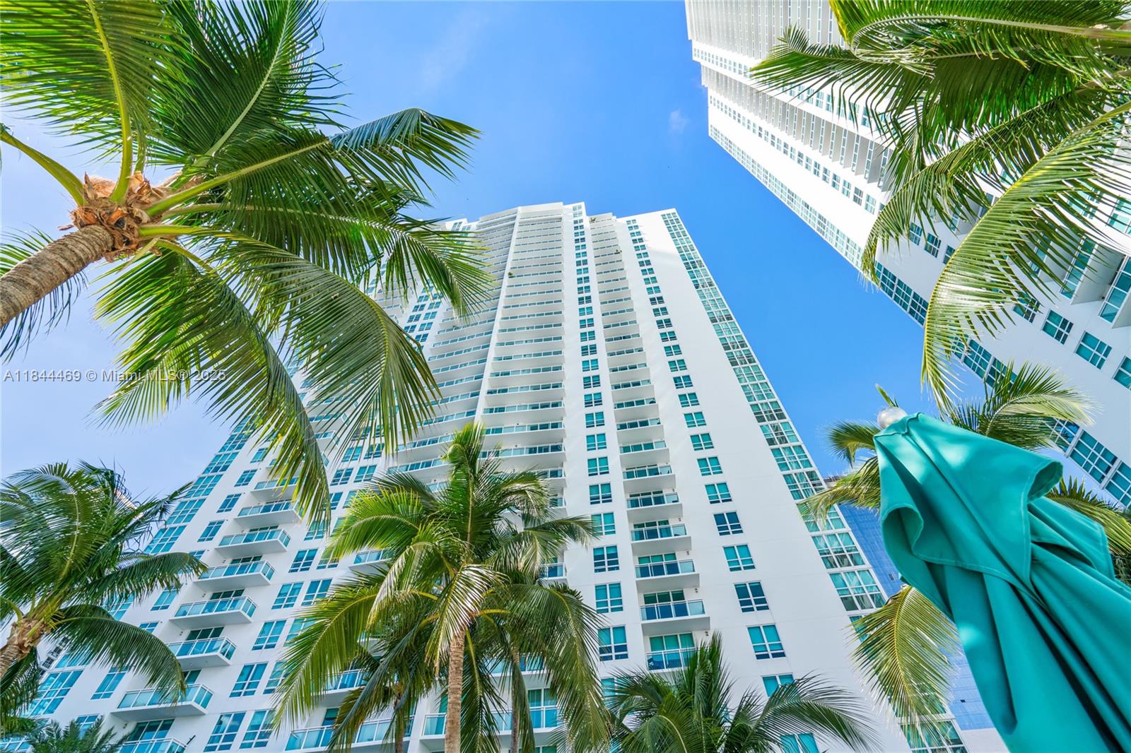 951 Brickell Avenue, Unit 1505 Miami, FL 33131 - Photo 40 of 48 a view of a tall building