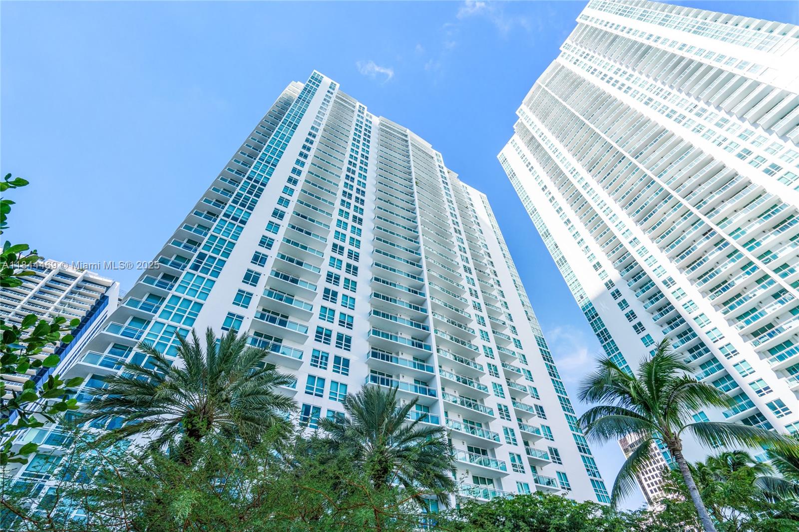 951 Brickell Avenue, Unit 1505 Miami, FL 33131 - Photo 42 of 48 a view of a tall building