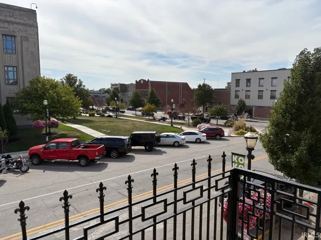 $309,900 | 114 West Walnut Street, Unit 201, Kokomo, IN 46901