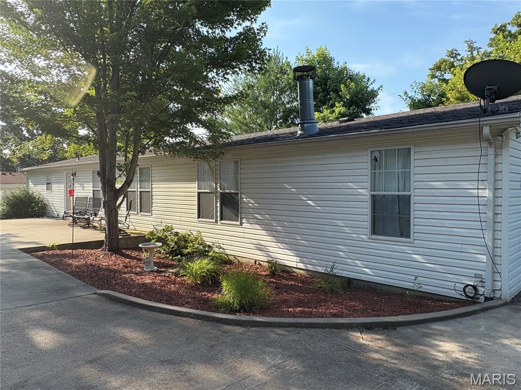 1037 Wild Raven Road De Soto, MO 63020 - Photo 4 of 18