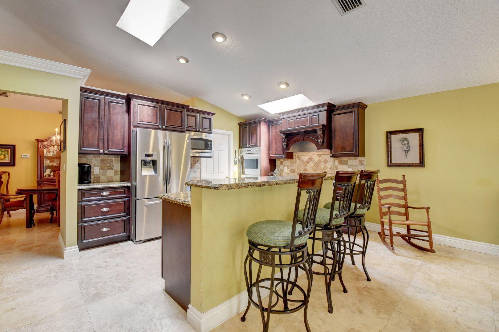 1598 Southwest 5th Avenue Boca Raton, FL 33432 - Photo 28 of 51 Kitchen