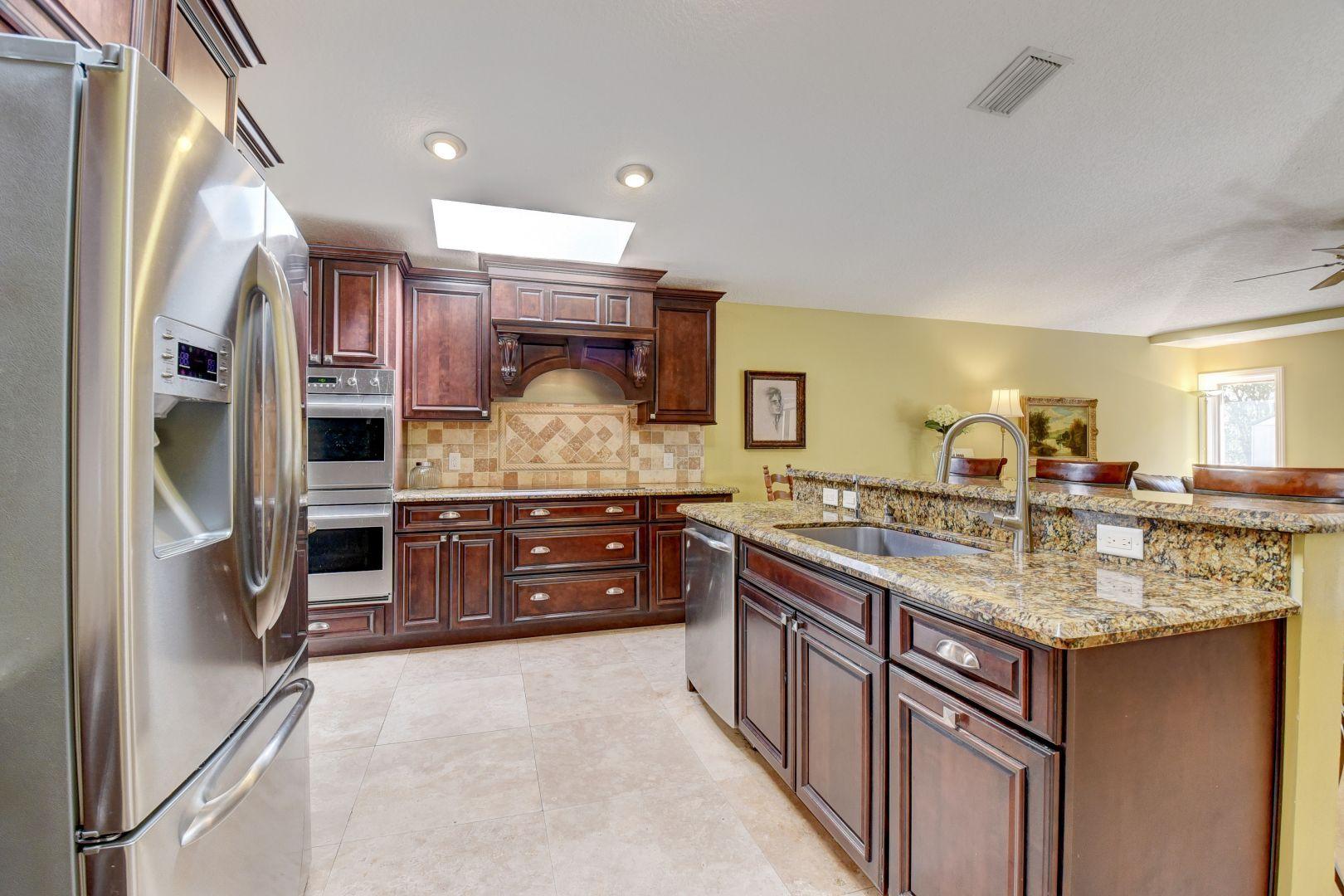 1598 Southwest 5th Avenue Boca Raton, FL 33432 - Photo 29 of 51 Kitchen
