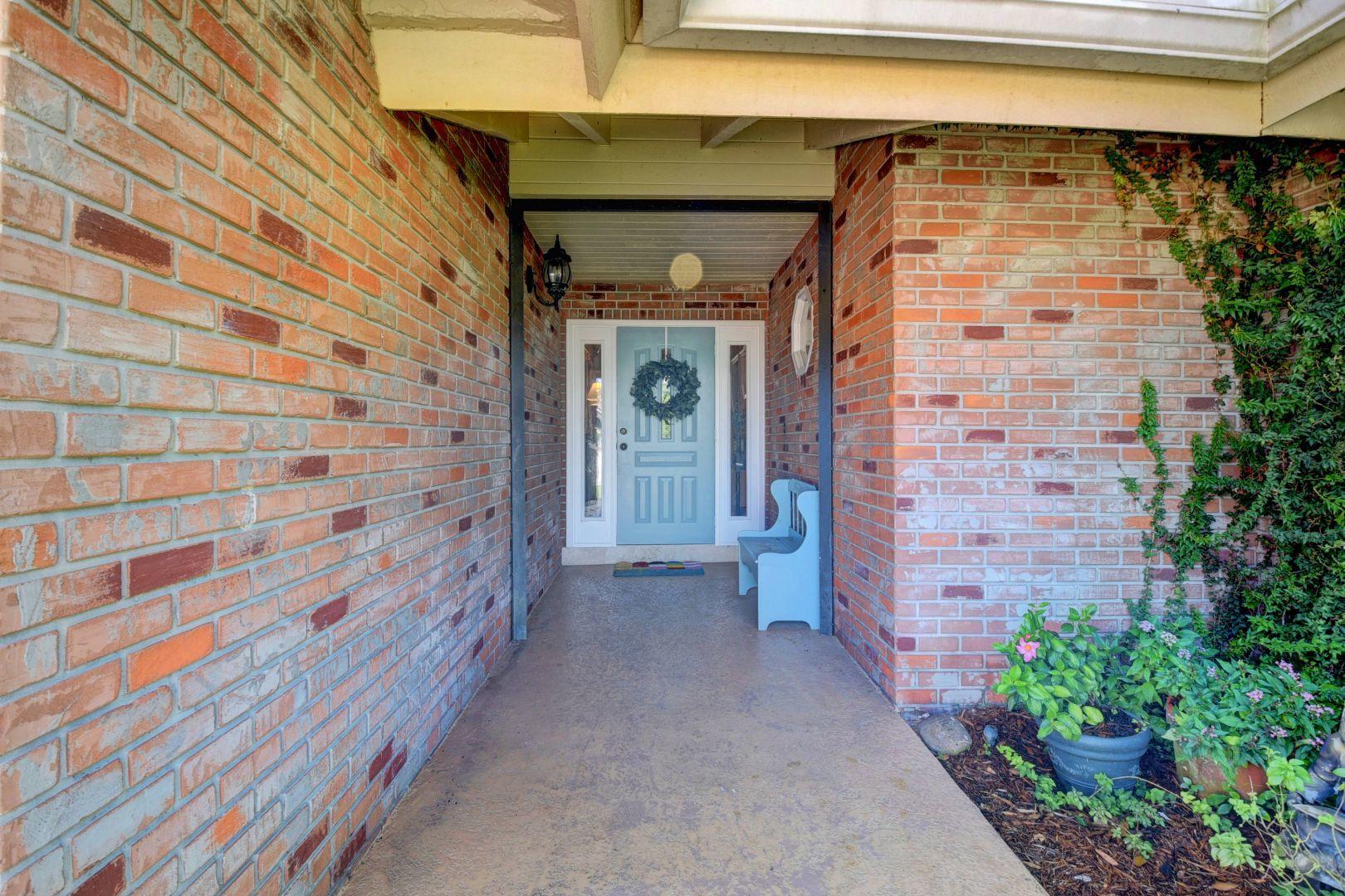 1598 Southwest 5th Avenue Boca Raton, FL 33432 - Photo 3 of 51 Entryway