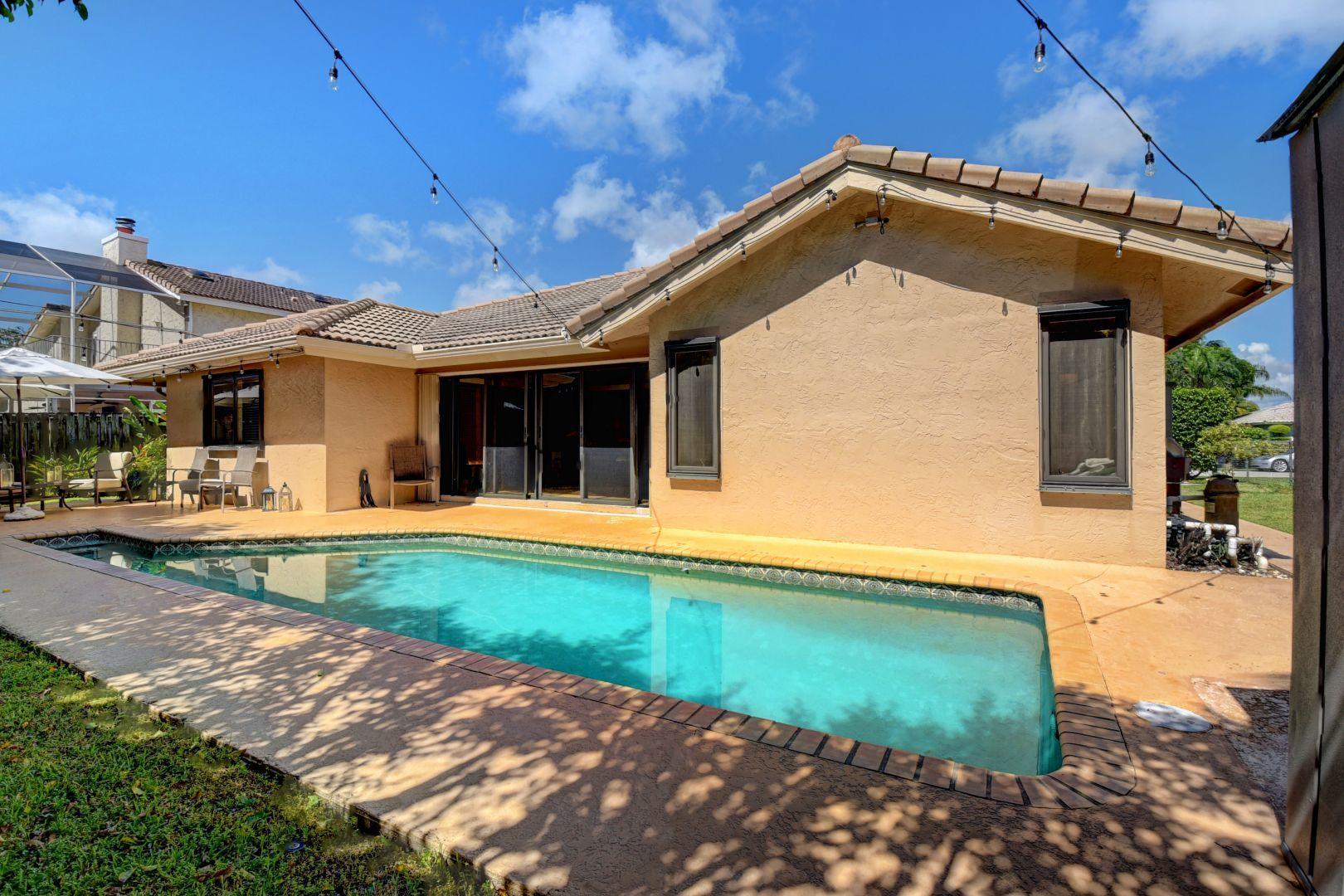 1598 Southwest 5th Avenue Boca Raton, FL 33432 - Photo 45 of 51 Pool