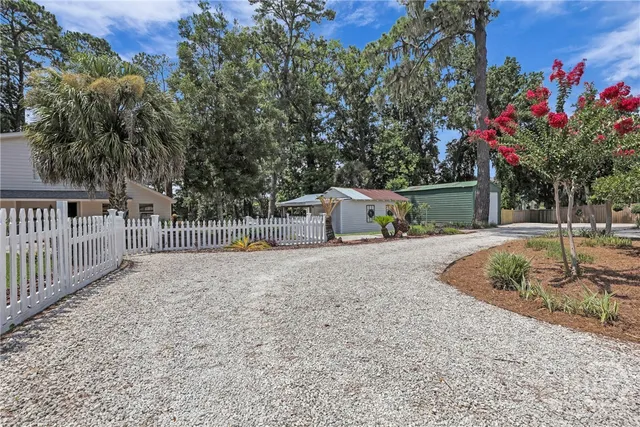 $1,499,990 | 8815 Whitefield Avenue, Savannah, GA 31406