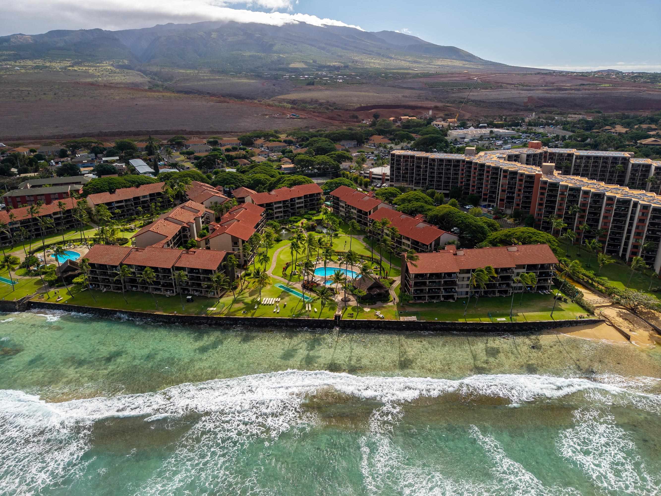 3543 Lower Honoapiilani Road, Unit H103 Lahaina, HI 96761 - Photo 43 of 50 a view of a city with a lake