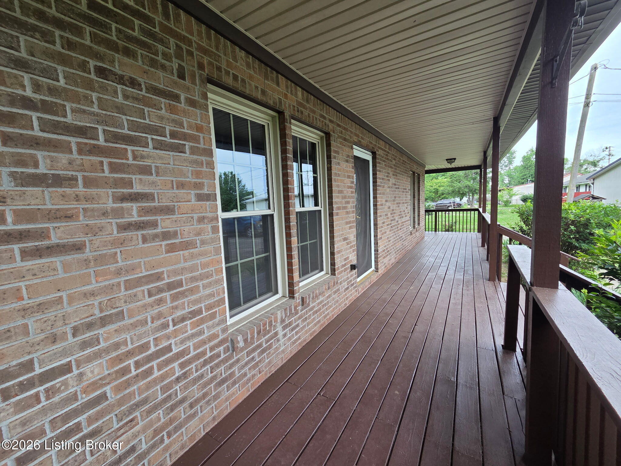 230 Beech Grv Road Shepherdsville, KY 40165 - Photo 3 of 43 20260529_184407