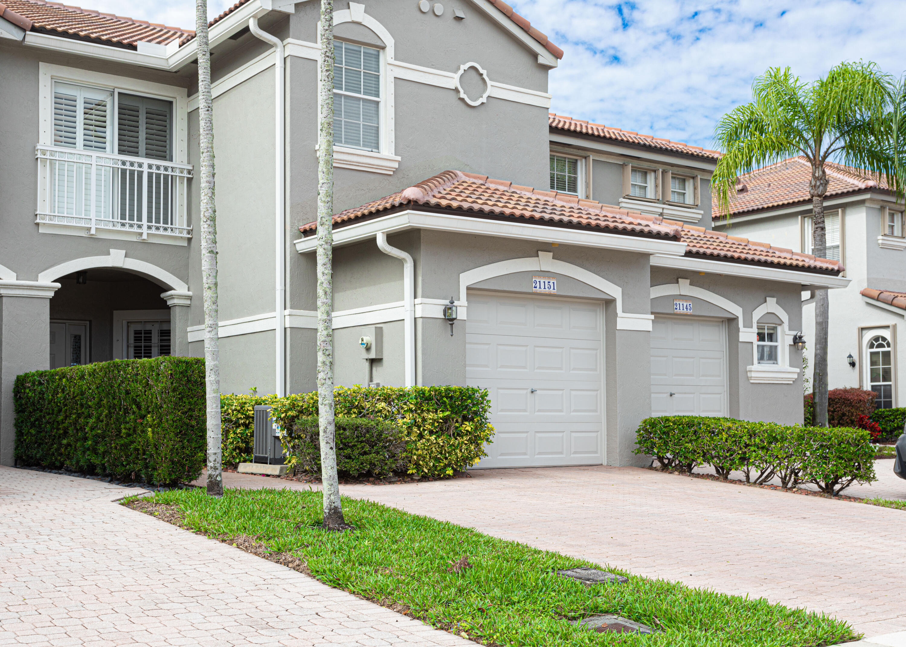 21151 Vía Eden Boca Raton, FL 33433 - Photo 2 of 42 casa-8