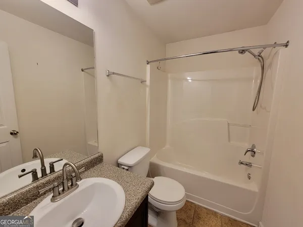 $2,200 | 175 Stillwood Drive, Newnan, GA 30265