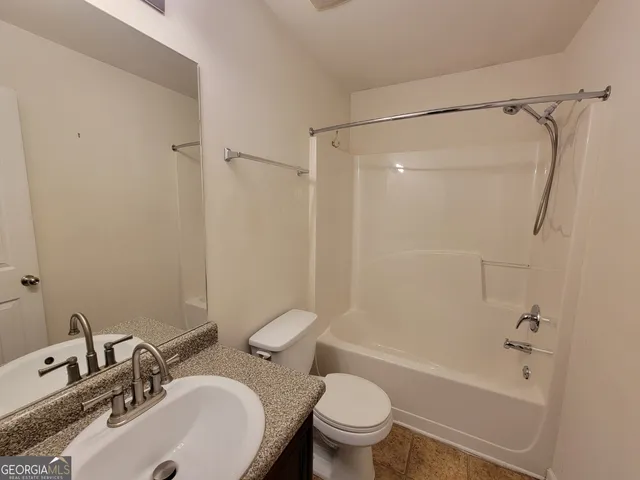 $2,300 | 175 Stillwood Drive, Newnan, GA 30265