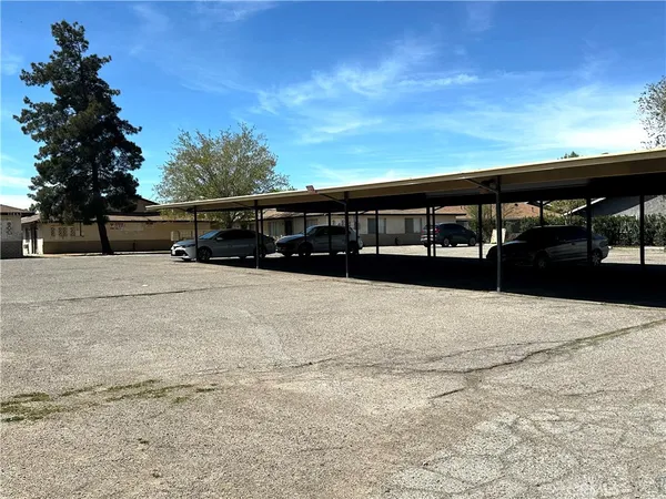 $1,500 | 11661 White Avenue, Adelanto, CA 92301
