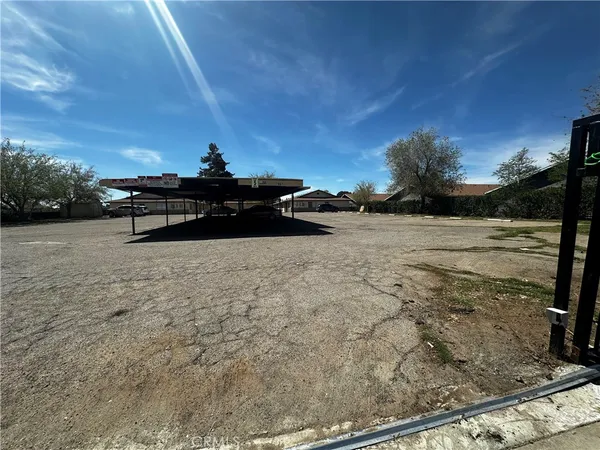 $1,500 | 11661 White Avenue, Adelanto, CA 92301