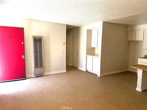 $1,500 | 11661 White Avenue, Adelanto, CA 92301