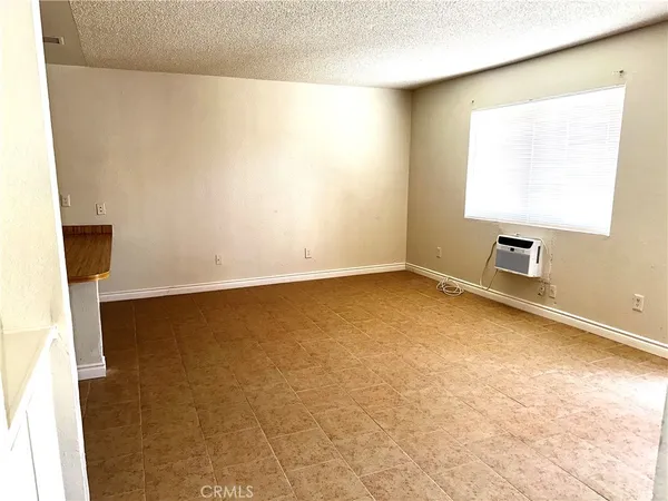 $1,500 | 11661 White Avenue, Adelanto, CA 92301