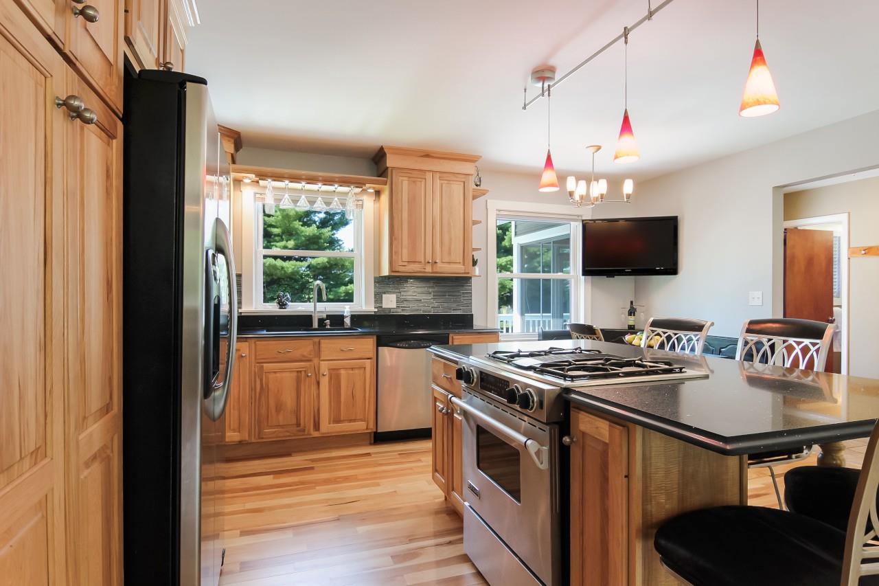 5535 Goodrick Road Traverse City, MI 49684 - Photo 5 of 44 1865720-4.JPG