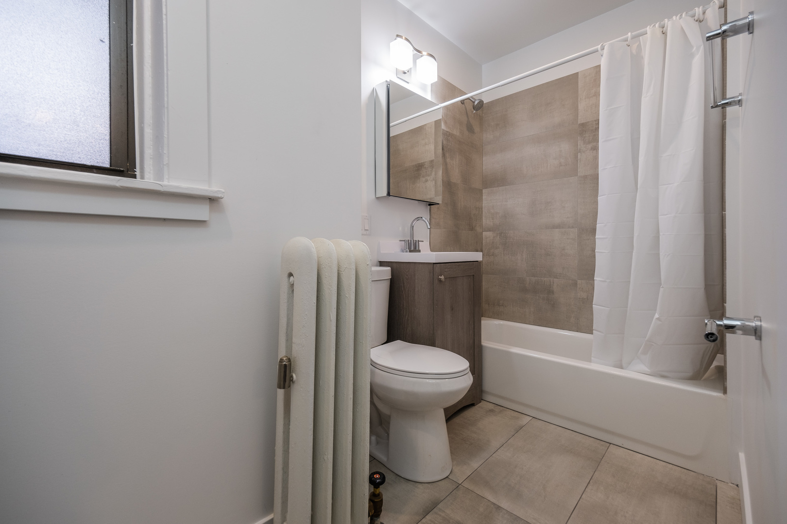 630 West Surf Street, Unit 3A Chicago, IL 60657 - Photo 10 of 13