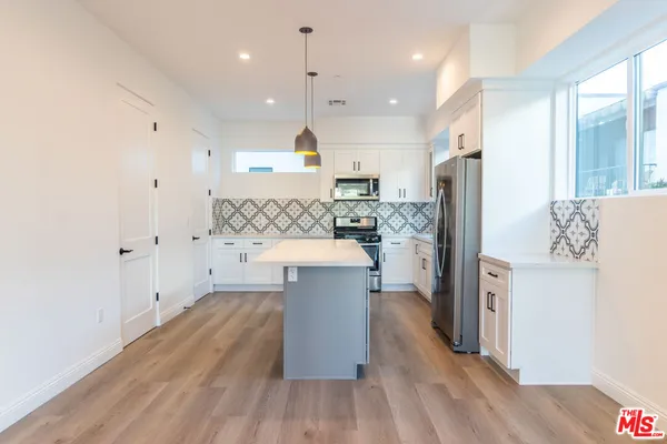 $4,995 | 5323 Ben Avenue, Valley Village, CA 91607