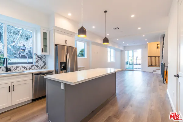 $4,995 | 5323 Ben Avenue, Valley Village, CA 91607