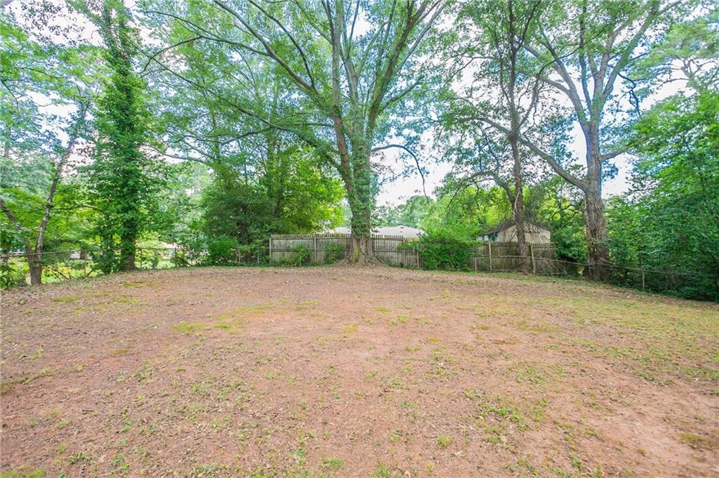 2460 Tyler Way Decatur, GA 30032 - Photo 31 of 33
