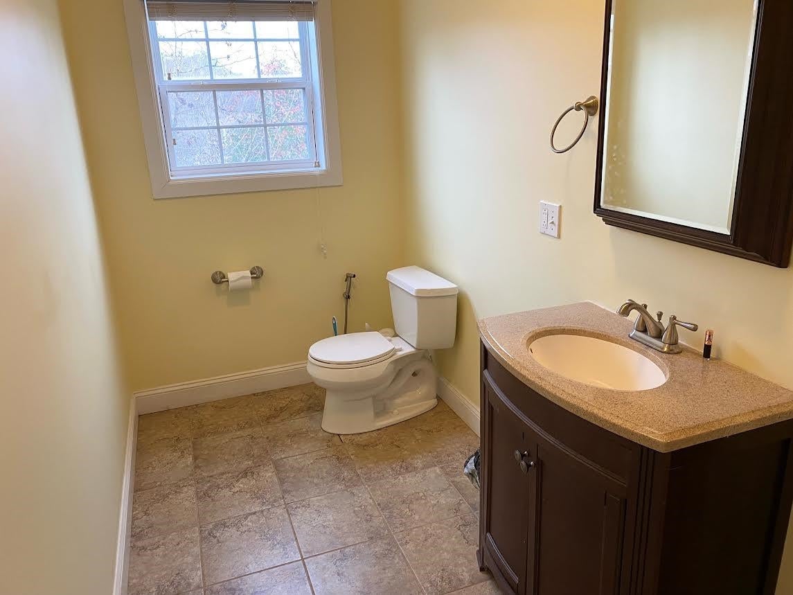 200 Oak Ridge Lane Huntington, WV 25704 - Photo 17 of 32 Gallery Image 17